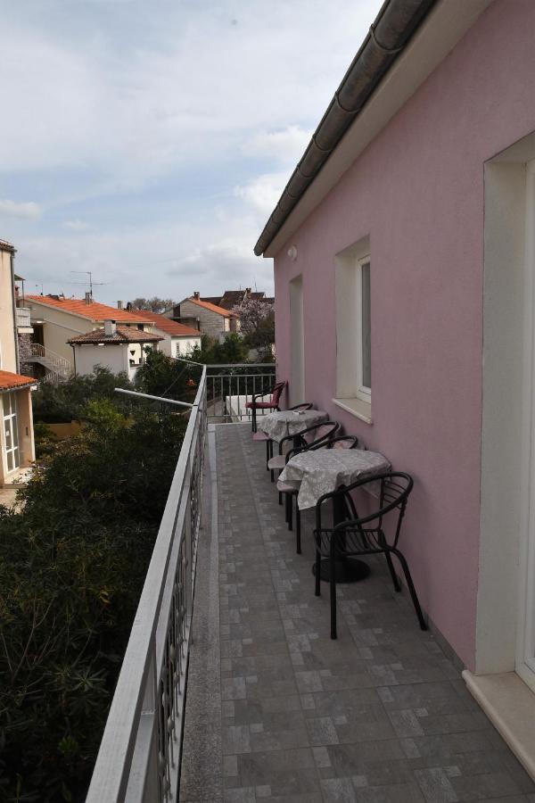 סופטאר Apartment Manigo מראה חיצוני תמונה
